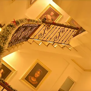 New Queen's Palace 4* Negombo